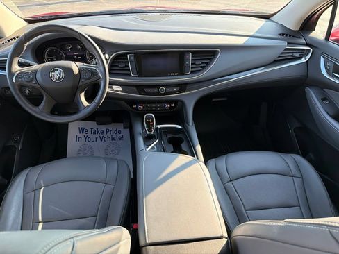 Used 2021 Buick Enclave Essence FWD image 18