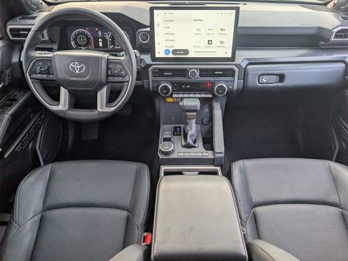 Used 2025 Toyota 4Runner Limited image 9