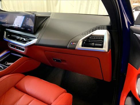 Used 2025 BMW XM image 18