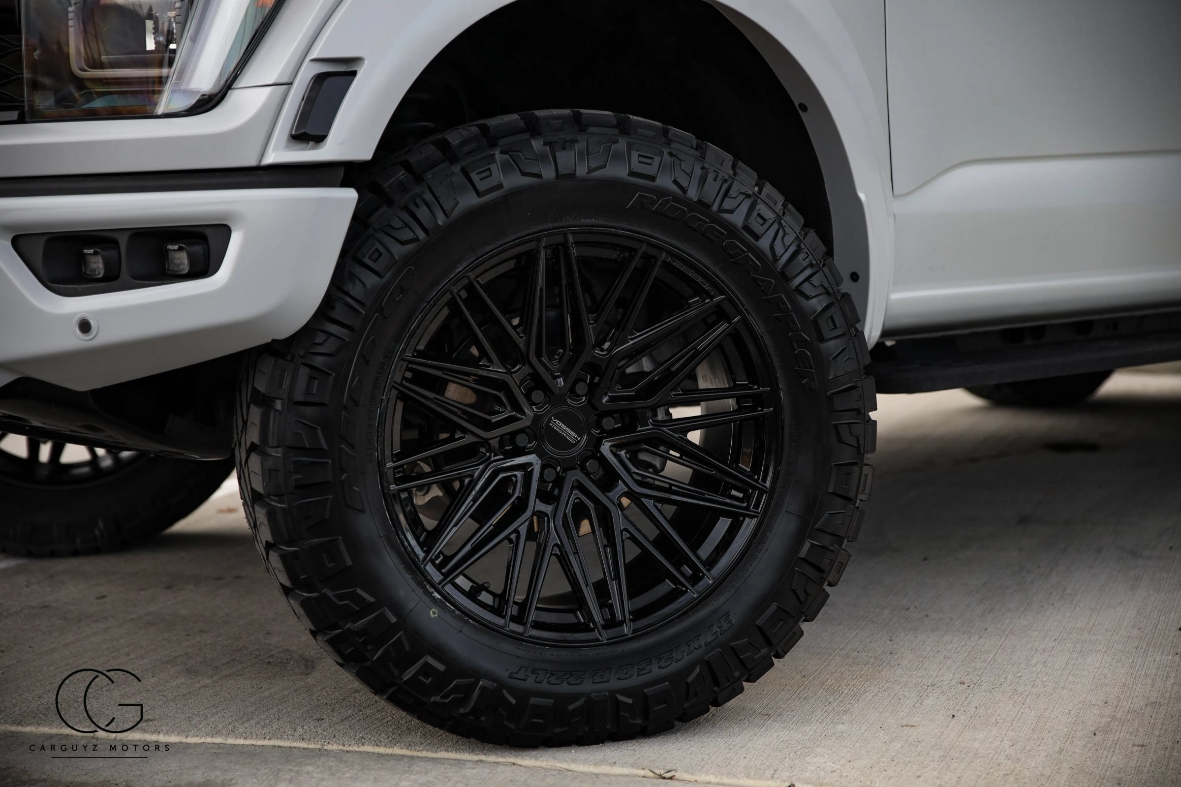 Used 2023 Ford F150 Raptor w/ Equipment Group 802A Raptor R AWD/4WD image 8