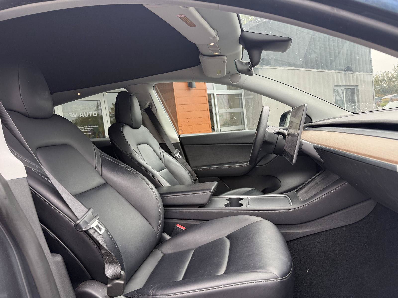 Used 2022 Tesla Model Y Performance AWD/4WD image 15