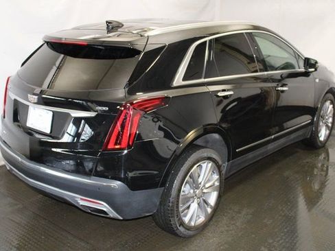 Certified 2023 Cadillac XT5 Premium Luxury w/ LPO, Floor Liner Package AWD/4WD image 4