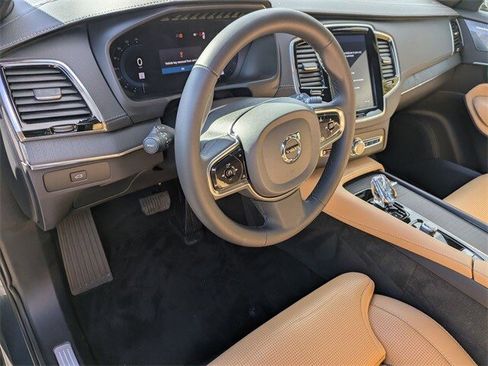 Used 2024 Volvo XC90 B6 Ultimate w/ Protection Package Premier image 7