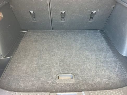 Used 2025 Chevrolet Trax LT FWD image 17