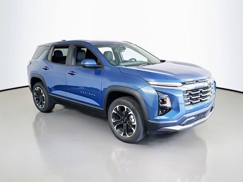 New 2026 Chevrolet Equinox LT w/ Convenience Package II FWD image 2