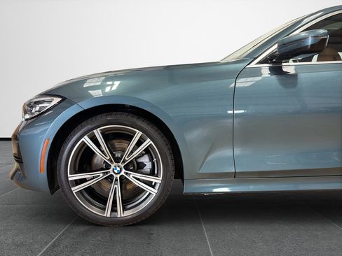 Used 2021 BMW 330i Sedan w/ Convenience Package RWD image 2