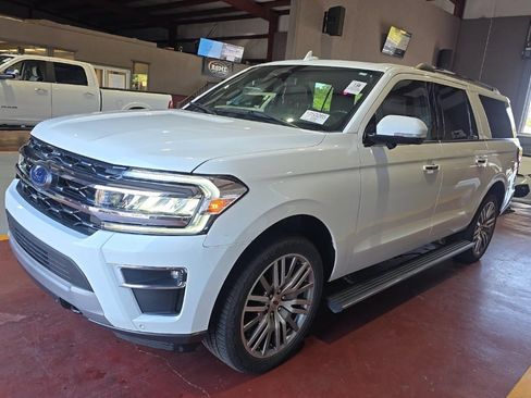 Used 2023 Ford Expedition Max Limited AWD/4WD image 2