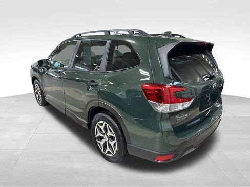 Certified 2023 Subaru Forester Premium image 7