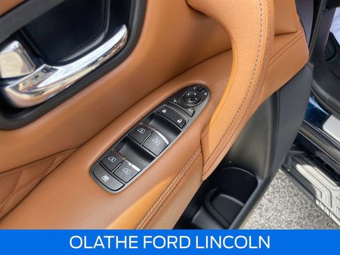 Used 2022 INFINITI QX80 Sensory w/ Cargo Package AWD/4WD image 13