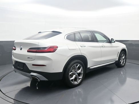 Used 2025 BMW X4 xDrive30i image 7