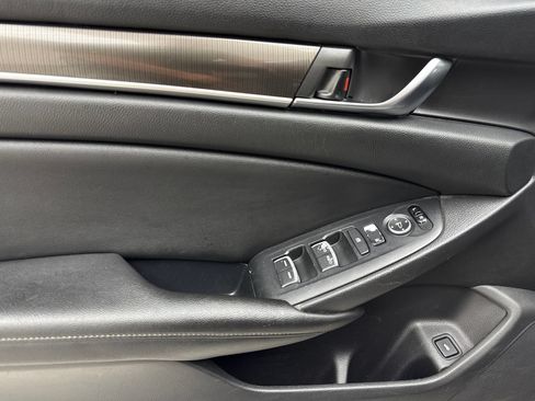 Used 2020 Honda Accord Sport image 36