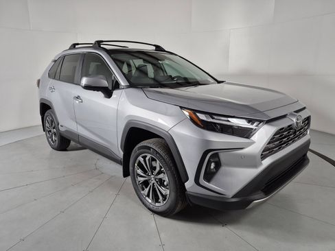 New 2025 Toyota RAV4 Limited image 7