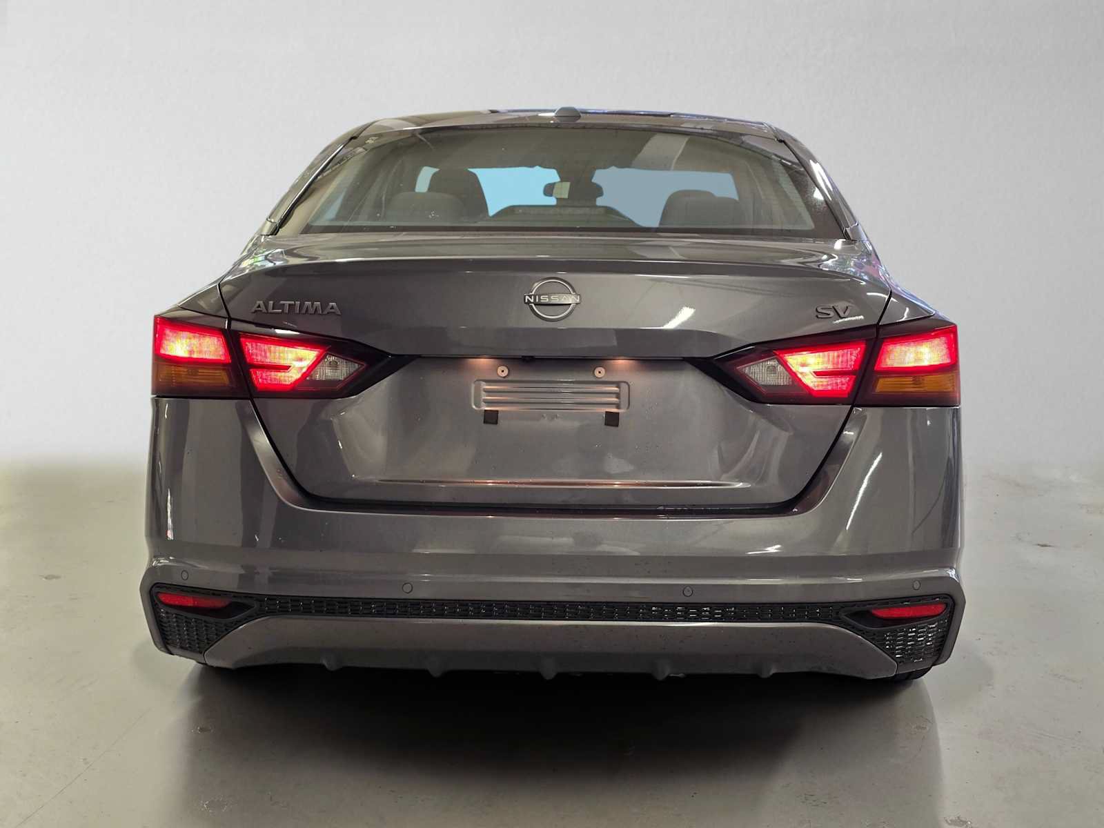 Used 2024 Nissan Altima 2.5 SV FWD image 4