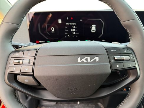 New 2025 Kia EV6 Light image 20