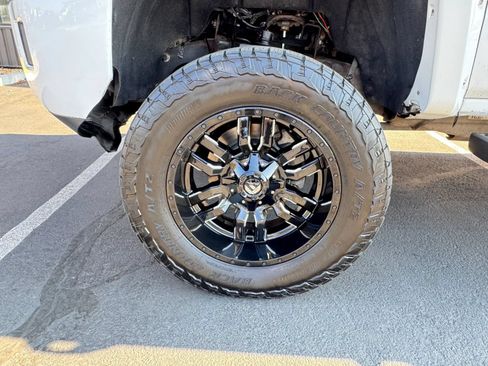 Used 2017 Chevrolet Silverado 2500 High Country w/ Duramax Plus Package AWD/4WD image 9
