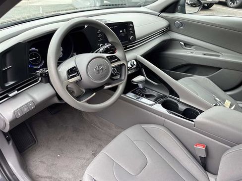 Used 2023 Hyundai Elantra Blue FWD image 14