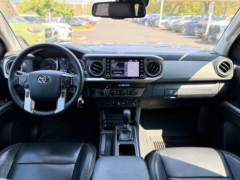 Certified 2021 Toyota Tacoma SR5 AWD/4WD image 23