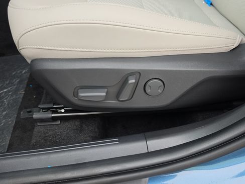 New 2026 Kia Niro EX FWD image 20