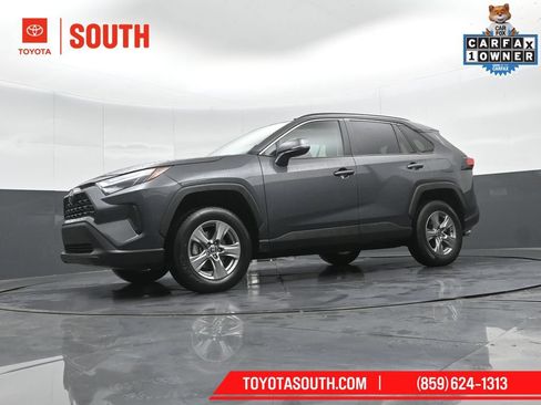 Used 2025 Toyota RAV4 XLE AWD/4WD image 41