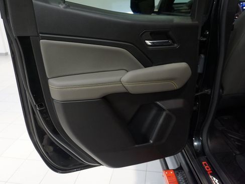 Certified 2024 Chevrolet Colorado ZR2 w/ Technology Package image 26