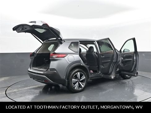 Used 2023 Nissan Rogue SL w/ SL Premium Package image 31