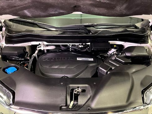 Used 2018 Honda Pilot Touring image 31