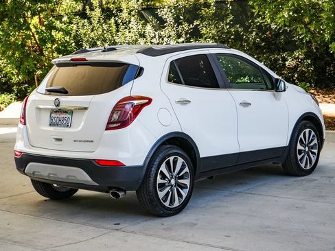 Used 2019 Buick Encore Essence FWD image 6