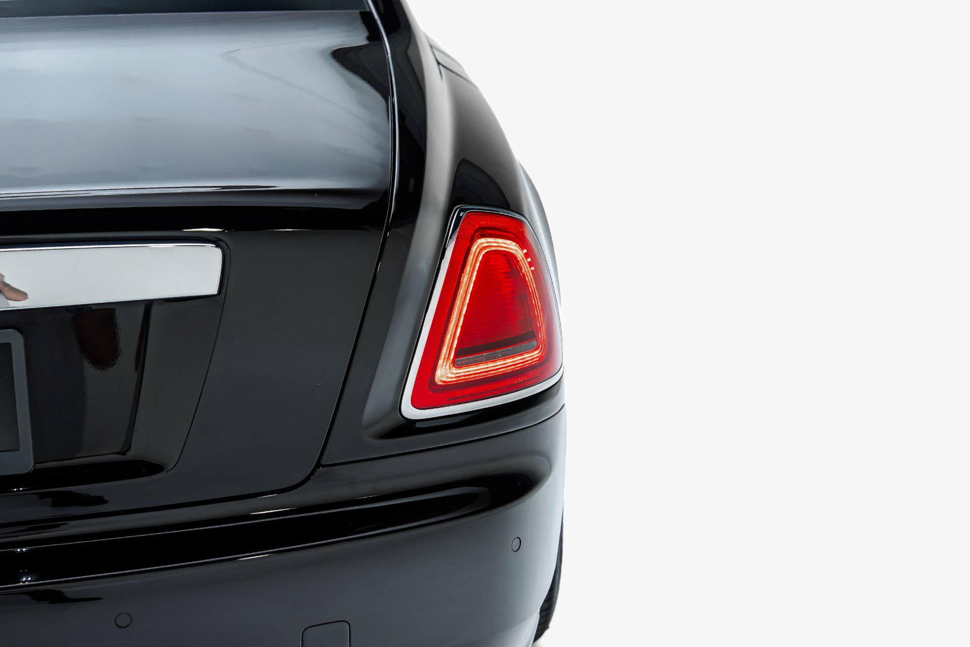 Used 2016 Rolls-Royce Ghost RWD image 25