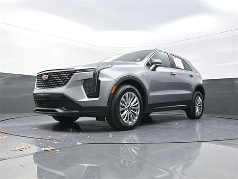 Used 2024 Cadillac XT4 Premium Luxury image 29