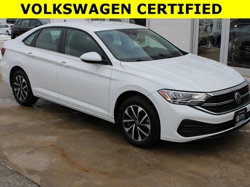 Certified 2022 Volkswagen Jetta S image 1