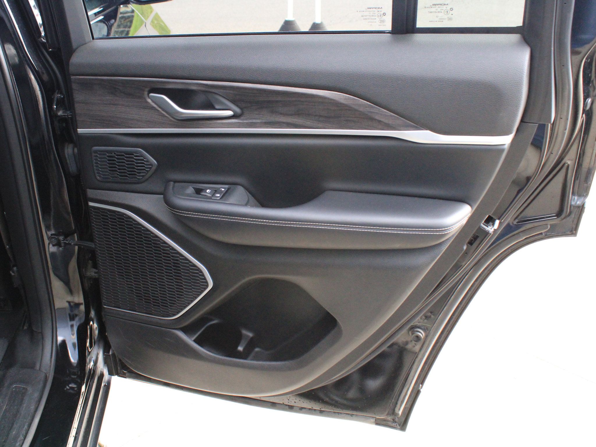 Used 2023 Jeep Grand Cherokee 4WD 4xe image 27