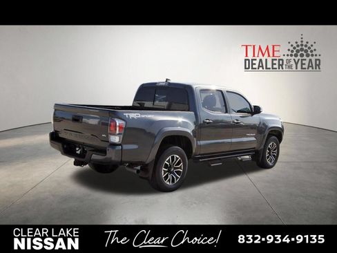 Used 2020 Toyota Tacoma TRD Sport w/ TRD Premium Sport Package RWD image 7