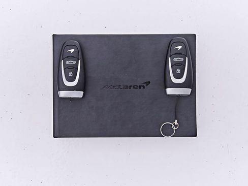 Used 2023 McLaren Artura RWD image 85