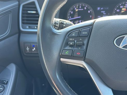 Used 2018 Hyundai Tucson Value AWD/4WD image 17