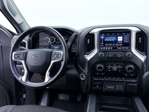Used 2020 Chevrolet Silverado 1500 RST w/ Texas Edition AWD/4WD image 6