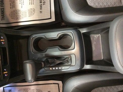 Used 2018 Chevrolet Colorado Z71 w/ Centennial Edition image 26