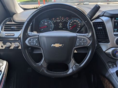 Used 2019 Chevrolet Suburban Premier AWD/4WD image 20