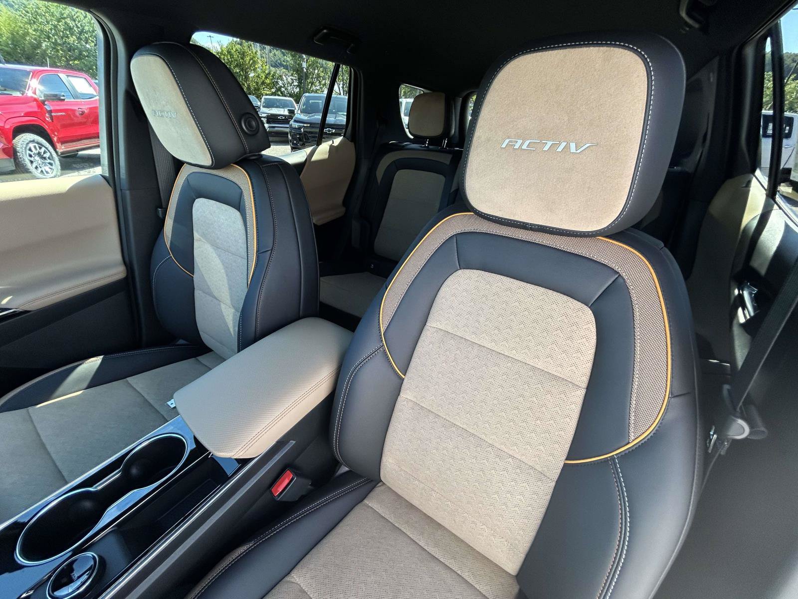 New 2027 Chevrolet Equinox ACTIV w/ Safety and Technology Package AWD/4WD image 19