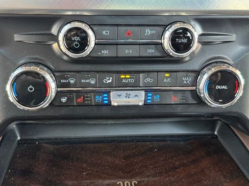 Used 2025 Ford F250 King Ranch w/ Chrome Package image 30