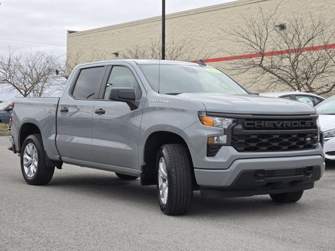 Used 2024 Chevrolet Silverado 1500 Custom image 13