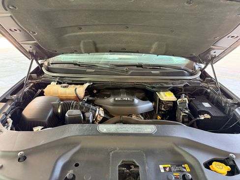 Used 2022 Jeep Grand Wagoneer Series II AWD/4WD image 38