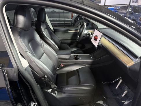 Used 2023 Tesla Model Y Performance AWD/4WD image 23