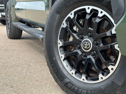 Used 2022 Toyota Tundra SR5 image 2