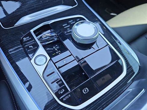 Used 2025 BMW X5 M60i w/ Executive Package image 12