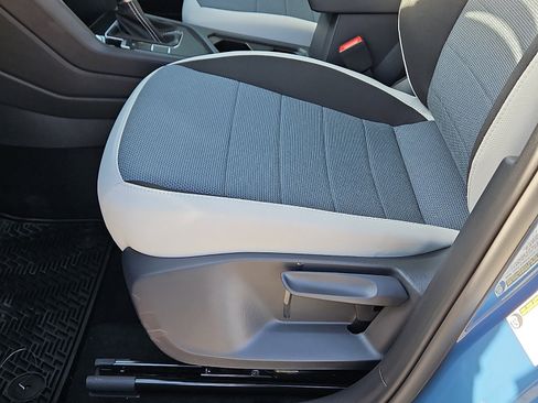 New 2026 Volkswagen Taos S image 14