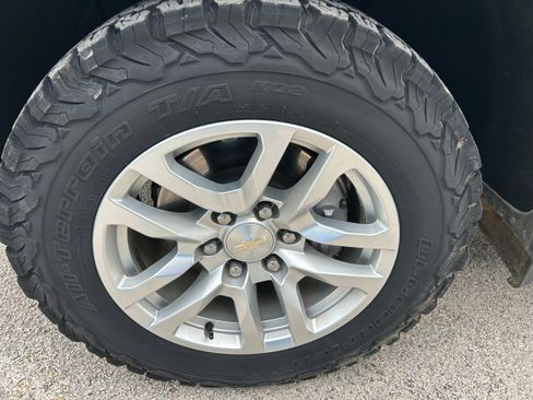 Used 2019 Chevrolet Silverado 1500 LTZ w/ LTZ Plus Package AWD/4WD image 7