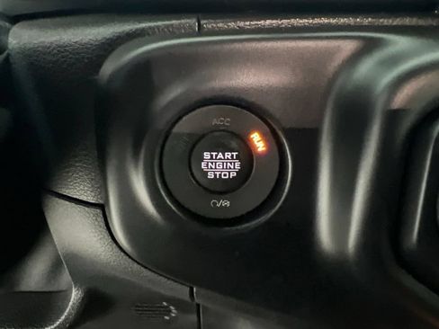 Used 2021 Jeep Wrangler Unlimited Sahara AWD/4WD image 16