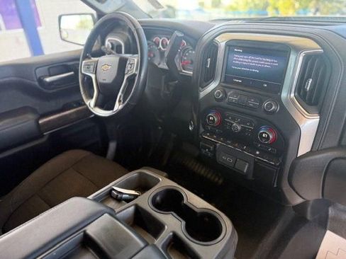 Used 2020 Chevrolet Silverado 1500 LT w/ Convenience Package image 20