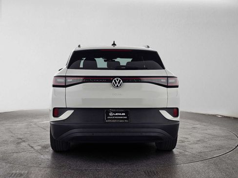 Used 2024 Volkswagen ID.4 2WD image 4