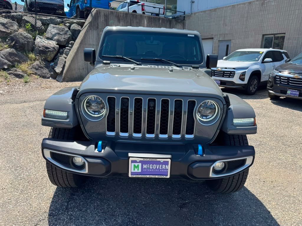Used 2023 Jeep Wrangler Unlimited Sahara w/ Cold Weather Group AWD/4WD image 10